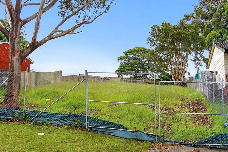 6 Linum Place, Barrack Heights NSW 2528