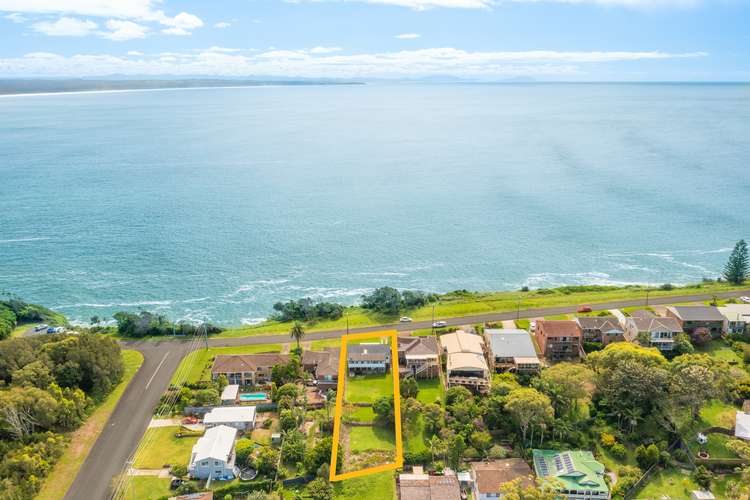 8 Bennetts Head Road, Forster NSW 2428