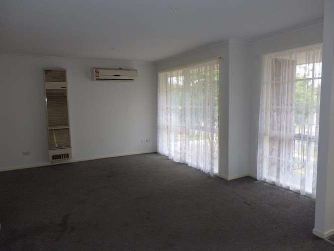 Second view of Homely house listing, 10 WILLOW DRIVE, Hampton Park VIC 3976