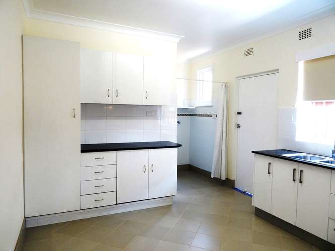 Main view of Homely unit listing, 2/5 Robert Street, Ashfield NSW 2131