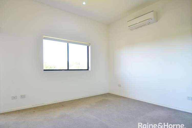 Fifth view of Homely apartment listing, 17/71 Dansie Street, Greenslopes QLD 4120