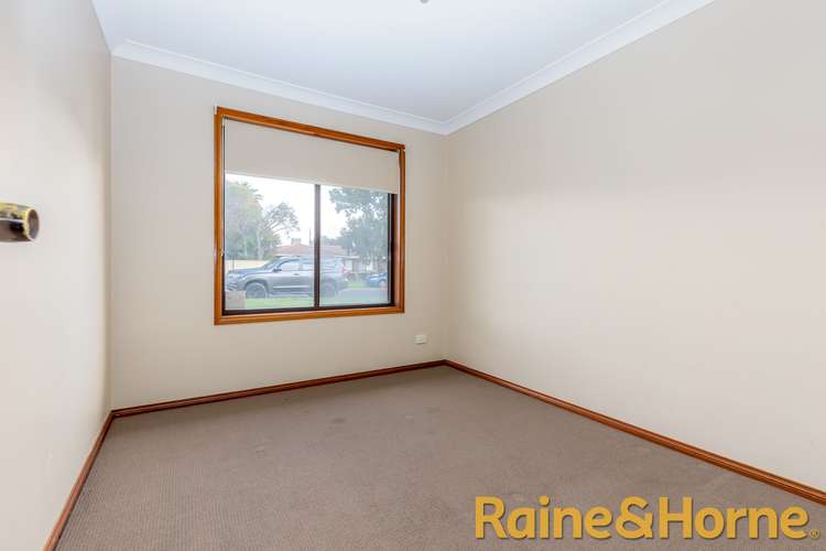 Fifth view of Homely house listing, 10 Flinders Close, Dubbo NSW 2830