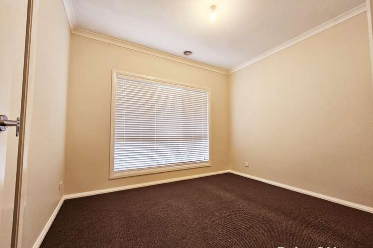 Seventh view of Homely house listing, 9 BRINDALEE WAY, Hillside VIC 3037