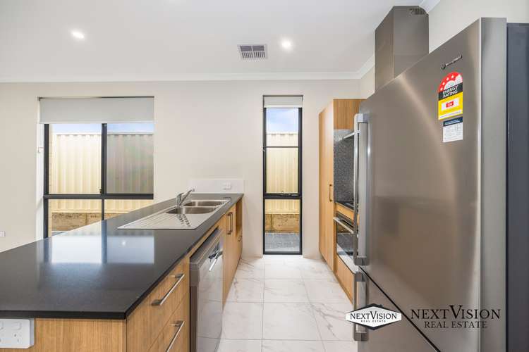 Second view of Homely house listing, 7 Lewisham Vista, Success WA 6164