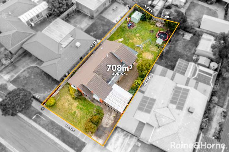 Second view of Homely house listing, 8 Manning Court, Sunbury VIC 3429