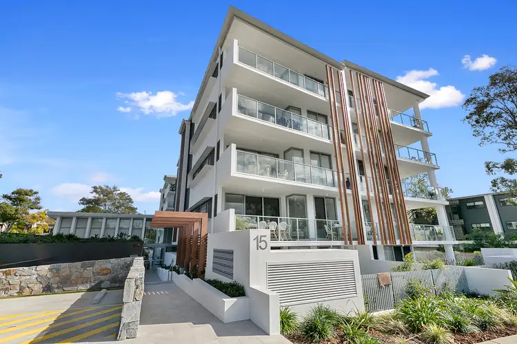 15 Tallowwood Street
