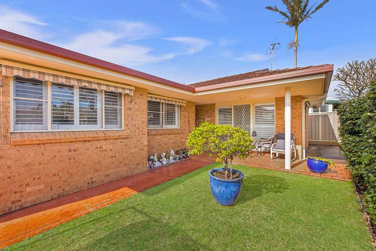Second view of Homely villa listing, 2/41 Boondilla Road, Blue Bay NSW 2261