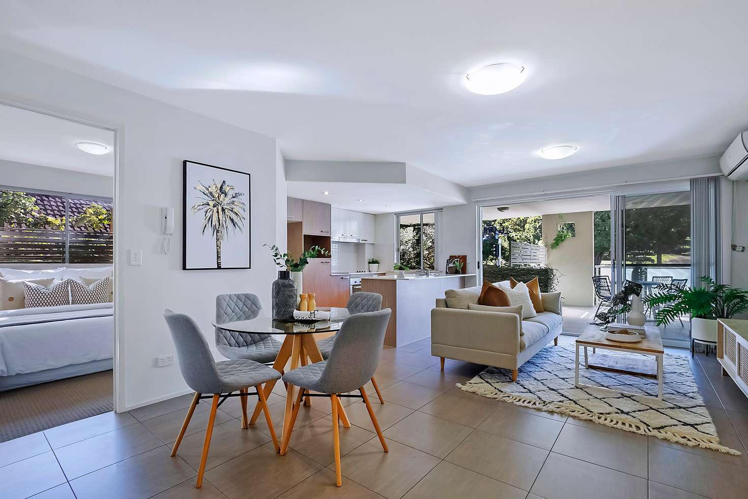 Main view of Homely unit listing, 2/372 Wynnum Road, Norman Park QLD 4170