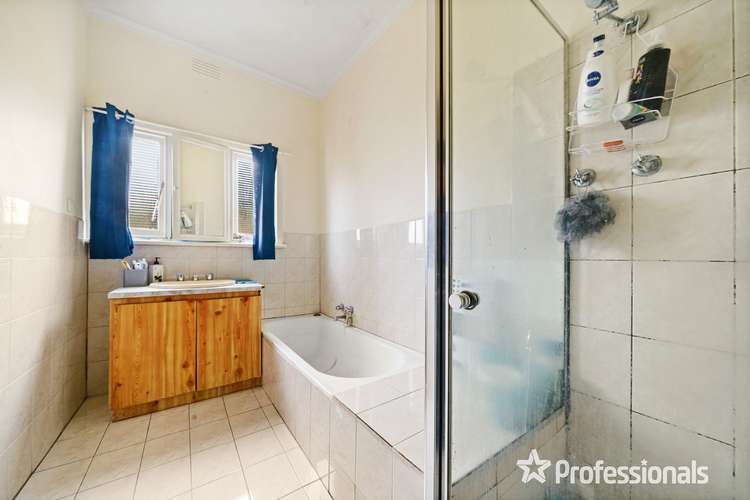 Seventh view of Homely house listing, 15 Lester Avenue, St Albans VIC 3021