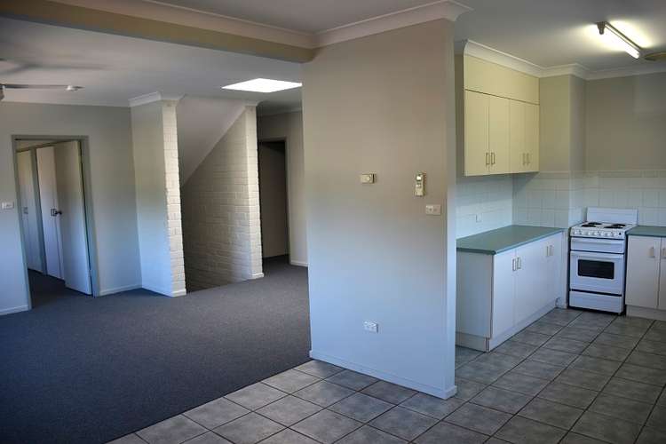 Third view of Homely house listing, 2/10 Mortimer Place, Wagga Wagga NSW 2650
