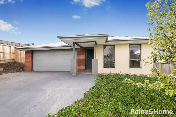 Main view of Homely house listing, 2 Oswin Court, Sunbury VIC 3429