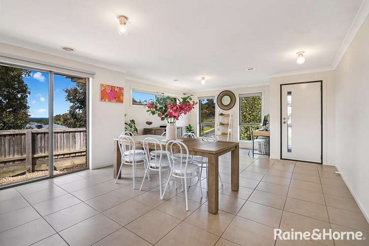 Fourth view of Homely house listing, 2 Oswin Court, Sunbury VIC 3429