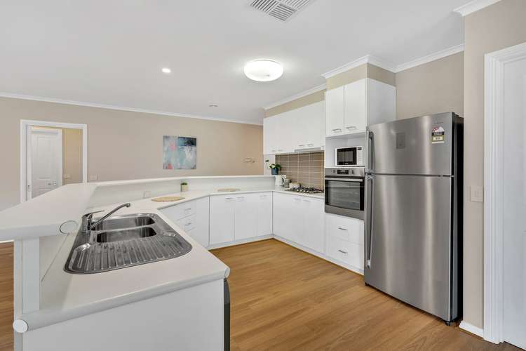 Sixth view of Homely house listing, 6 Ross Court, Sunbury VIC 3429
