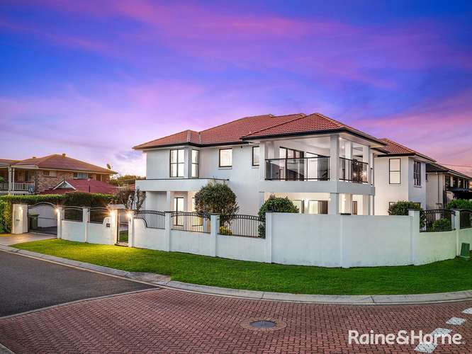 Fifth view of Homely house listing, 1 Cliftonville Place, Redland Bay QLD 4165
