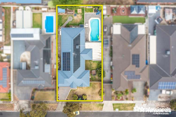 28 Featherhead Way, Harkness VIC 3337