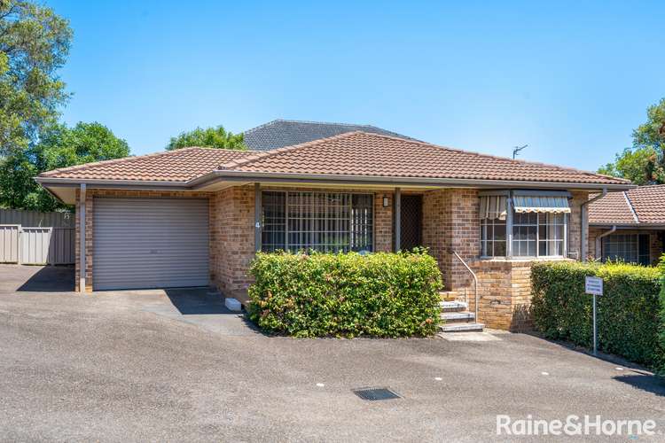 Main view of Homely villa listing, 4/9-13 Wells Street, East Gosford NSW 2250