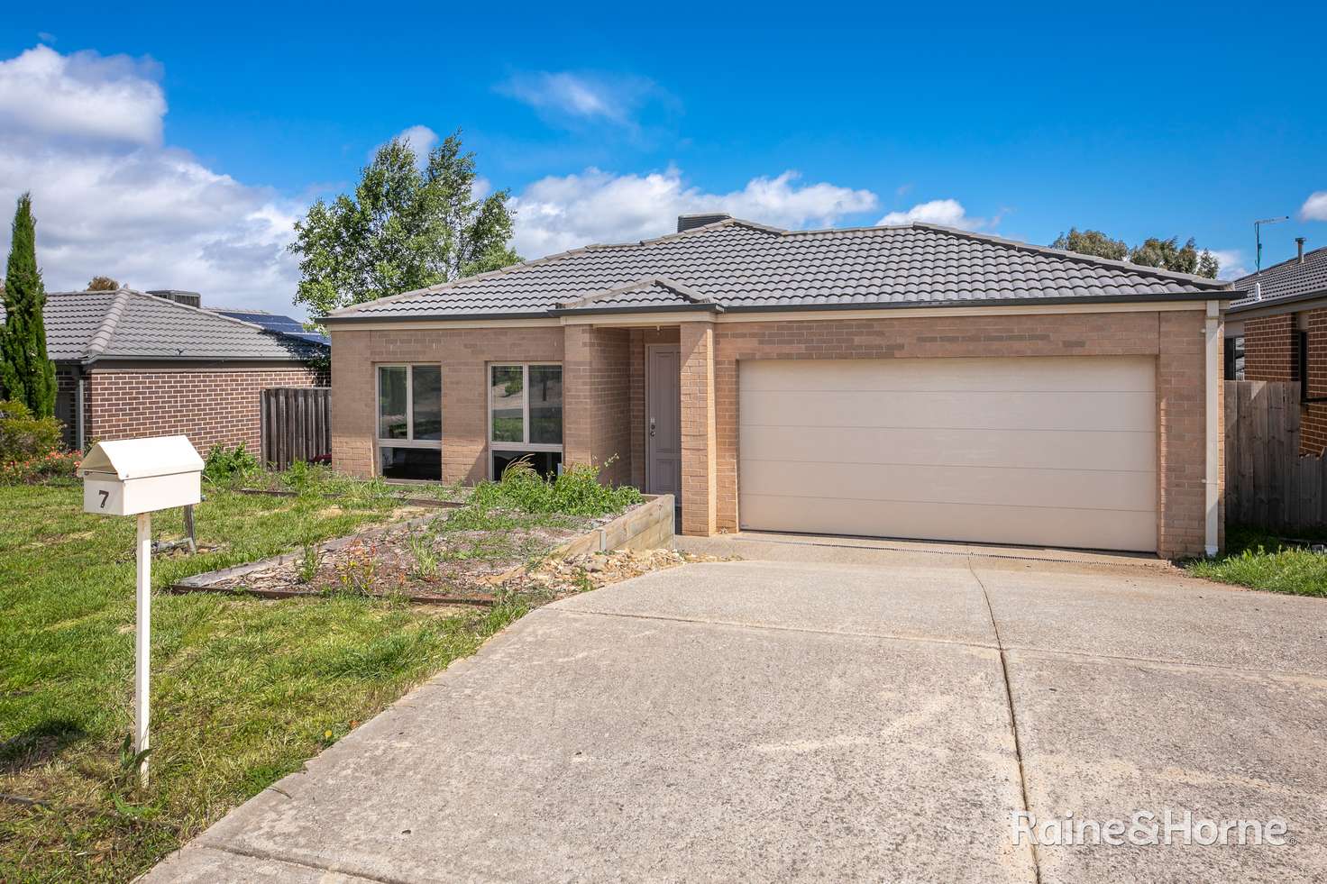 Main view of Homely house listing, 7 Pads Way, Sunbury VIC 3429