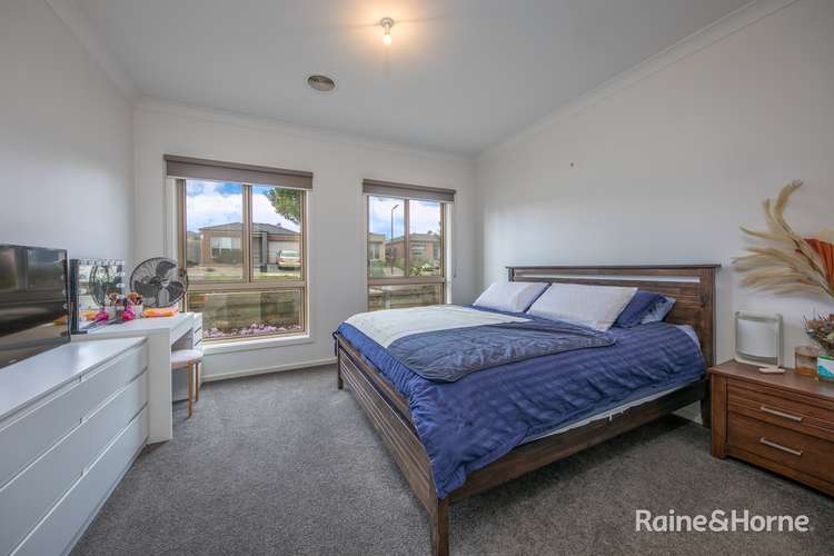 Second view of Homely house listing, 7 Pads Way, Sunbury VIC 3429