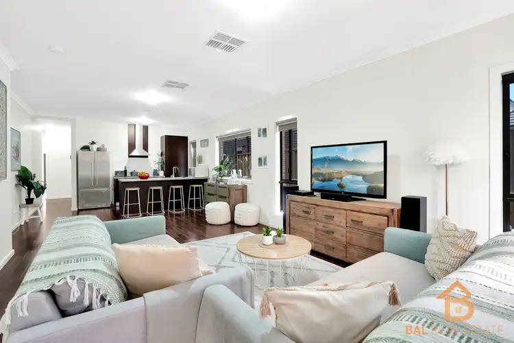 Sixth view of Homely house listing, 8 Embleton Chase, Weir Views VIC 3338