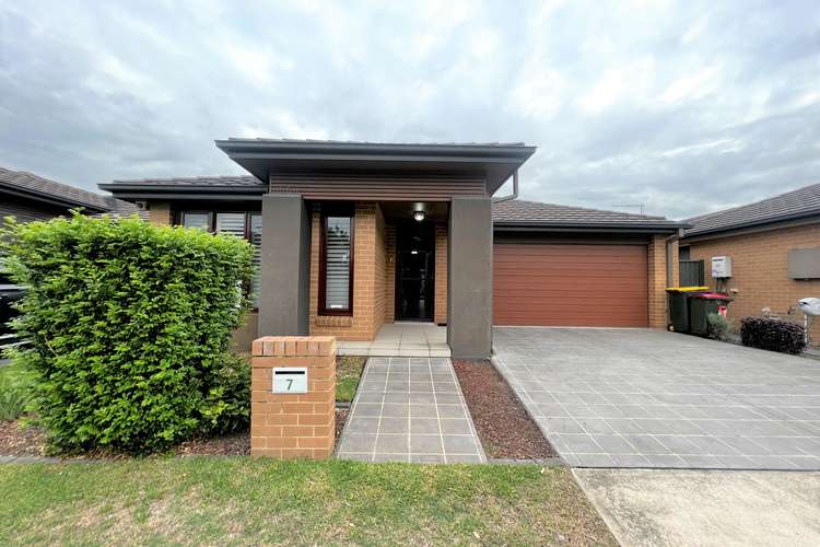 Main view of Homely house listing, 7 Harding Close, Ropes Crossing NSW 2760