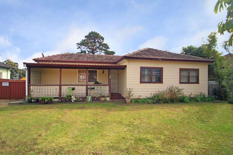 Main view of Homely house listing, 32 Dan St, Campbelltown NSW 2560