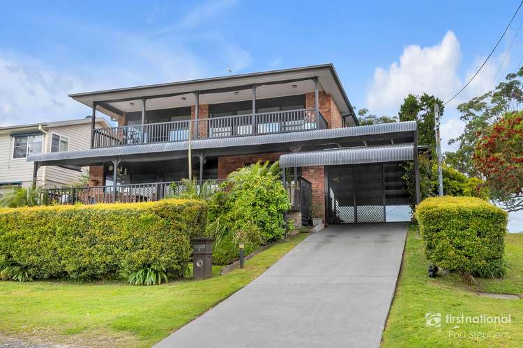 7 Sunset Boulevard, Soldiers Point NSW 2317