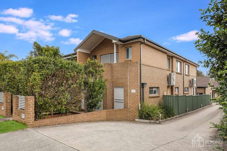 2/42 Rookwood Road, Yagoona NSW 2199