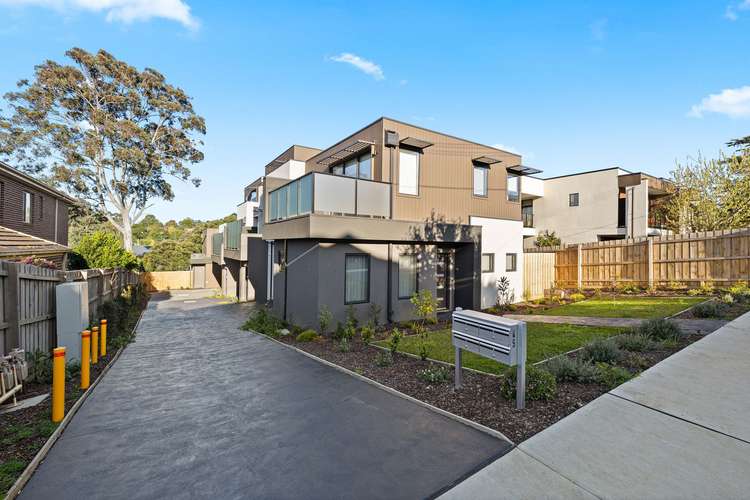 Main view of Homely townhouse listing, 2/45 Glendale Avenue, Templestowe VIC 3106