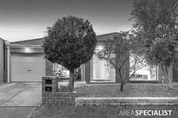 8 Turquoise Close, St Albans VIC 3021