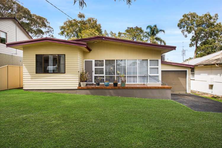 5 Seventh Avenue, Toukley NSW 2263