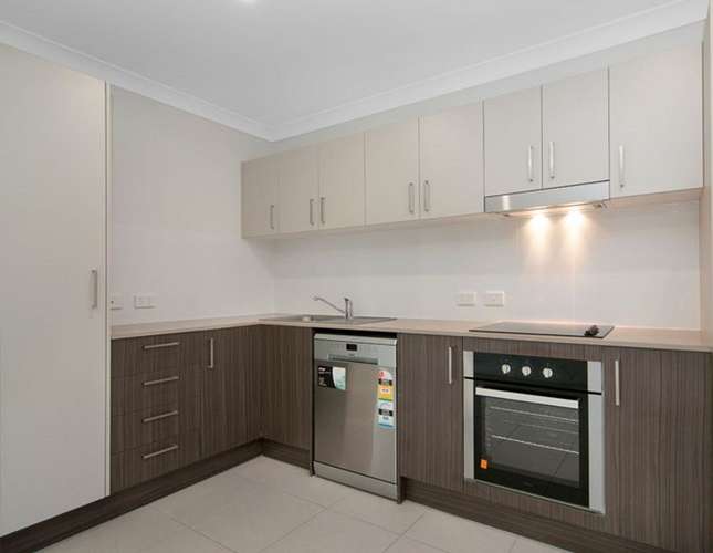 Second view of Homely semiDetached listing, 2/16 Wedgebill Circuit, Redbank Plains QLD 4301