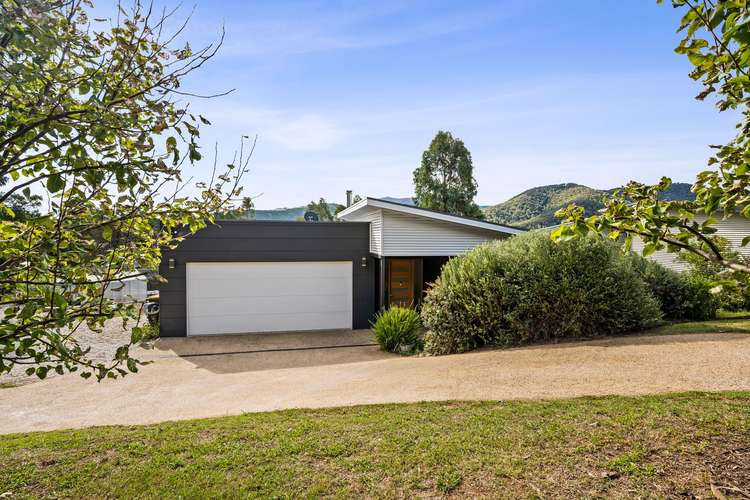 22 Leader Reef Drive, Bright VIC 3741