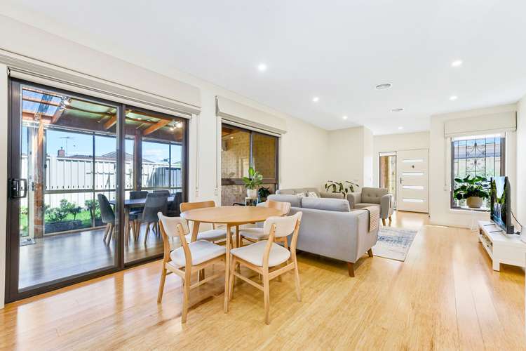 Main view of Homely unit listing, 2/225 Chesterville Road, Moorabbin VIC 3189