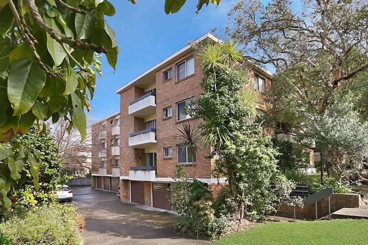 Main view of Homely apartment listing, 15/4 Gillies Street, Wollstonecraft NSW 2065
