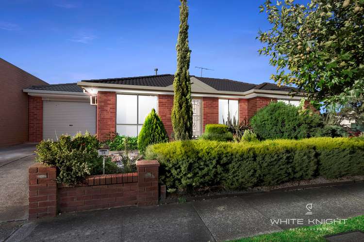 18 Flemming Avenue, Burnside VIC 3023