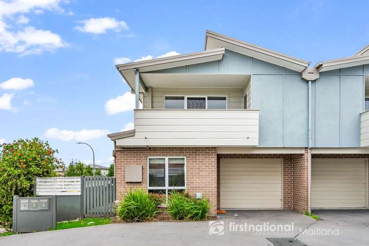 Main view of Homely unit listing, 1/51 Warbler Avenue, Aberglasslyn NSW 2320