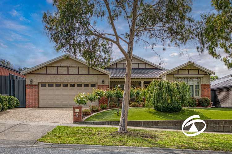 4 Waterside Drive, Pakenham VIC 3810