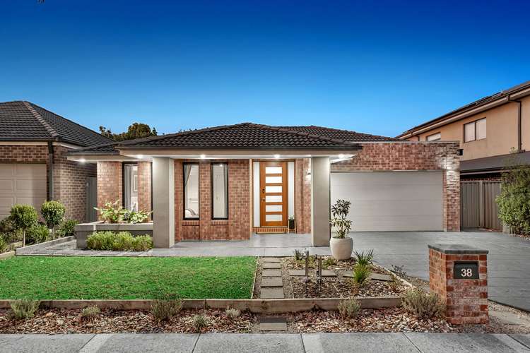 38 Sabel Drive, Cranbourne North VIC 3977