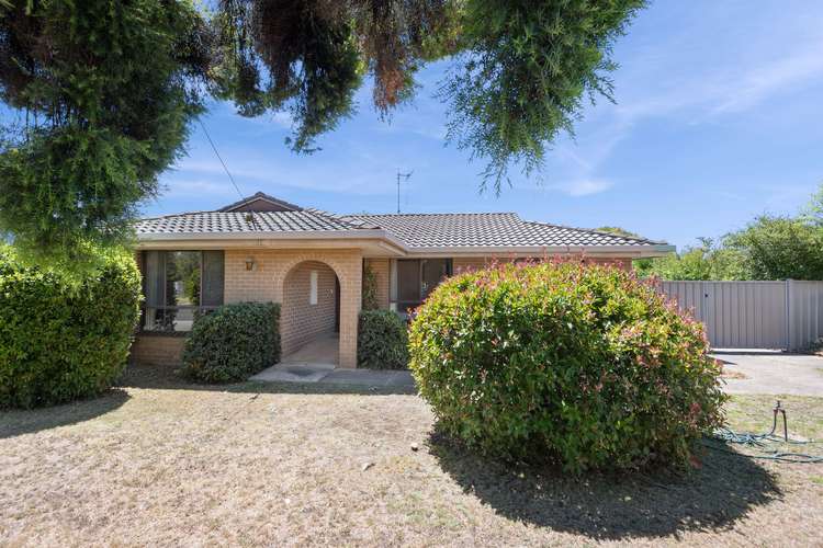 4 Robert Street, Kangaroo Flat VIC 3555