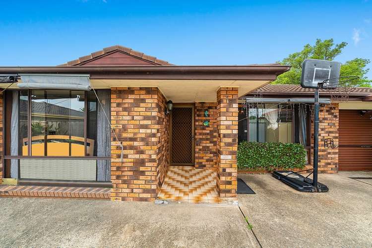 2 Lals Parade, Fairfield East NSW 2165