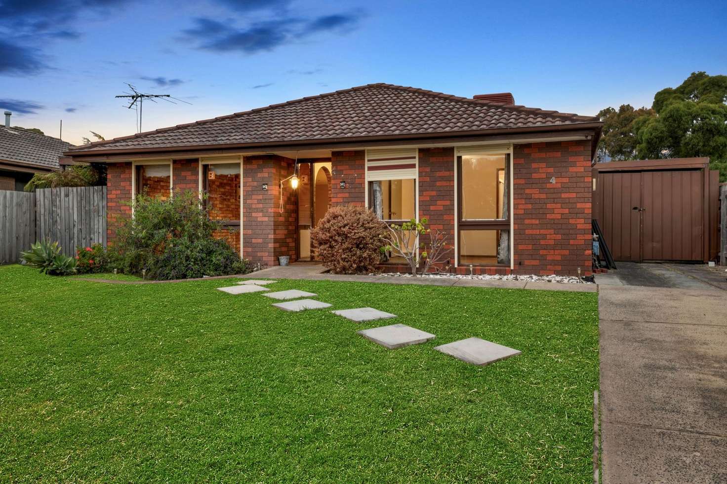 Main view of Homely house listing, 4 Valerie Court, Hampton Park VIC 3976