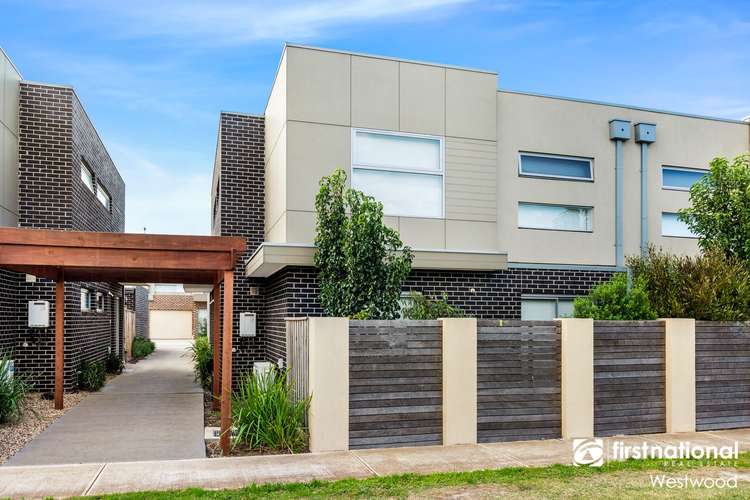 Main view of Homely townhouse listing, 2/5 Thomas Carr Drive, Tarneit VIC 3029
