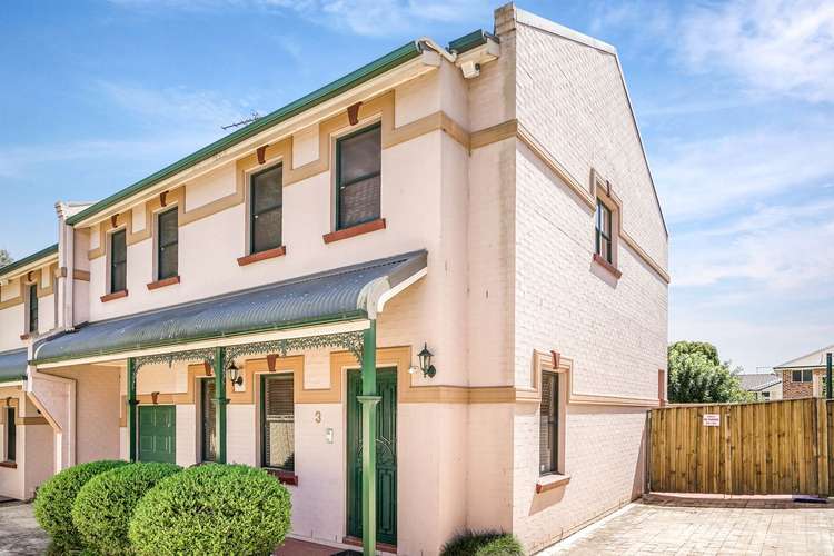 Main view of Homely semiDetached listing, 3/71 JONES STREET, Kingswood NSW 2747