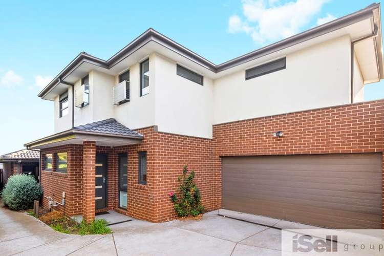 Main view of Homely townhouse listing, 2/8 Gray Street, Springvale VIC 3171