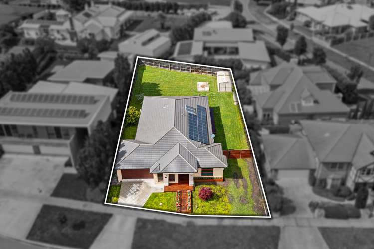 Second view of Homely house listing, 8 Windsor Court, Traralgon VIC 3844