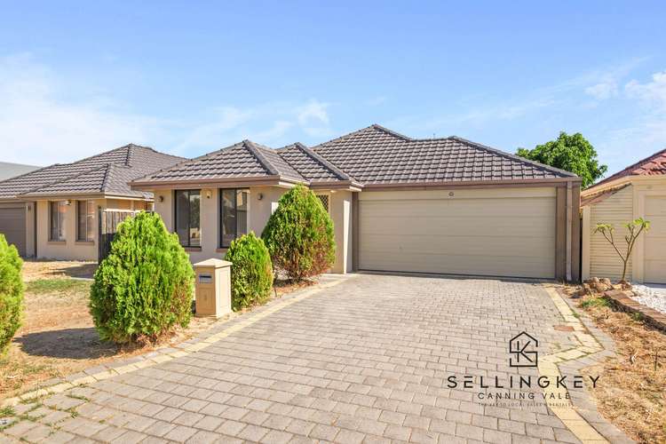 3 Selwyn Way, Canning Vale WA 6155