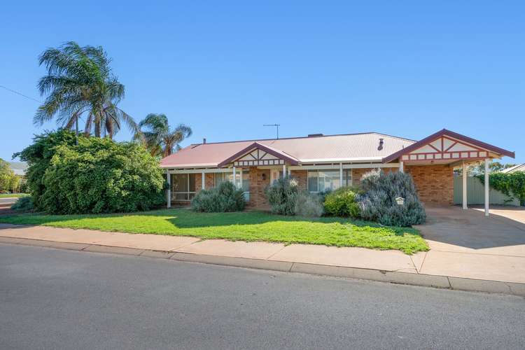 2A Downey Way, Hannans WA 6430