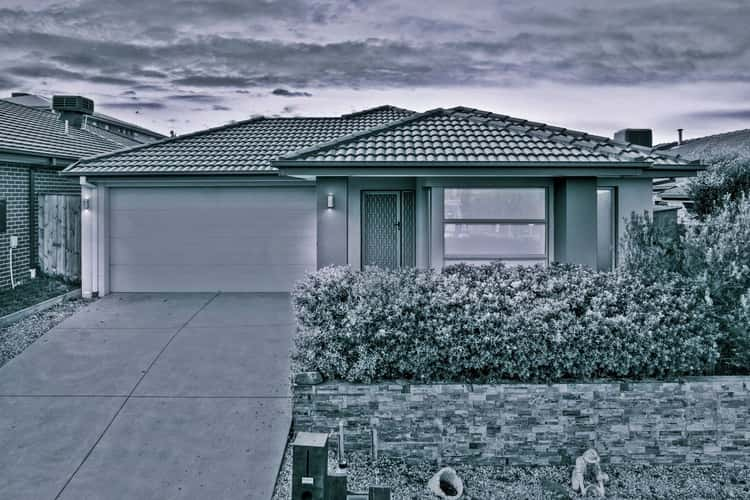 Main view of Homely house listing, 70 Belmont Crescent, Pakenham VIC 3810