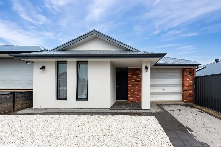 6 Heron Grove