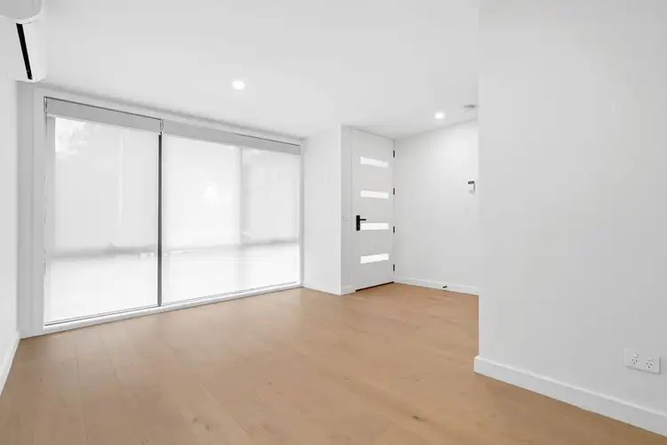 Fifth view of Homely townhouse listing, 2/33 Arthur Street, Eltham VIC 3095